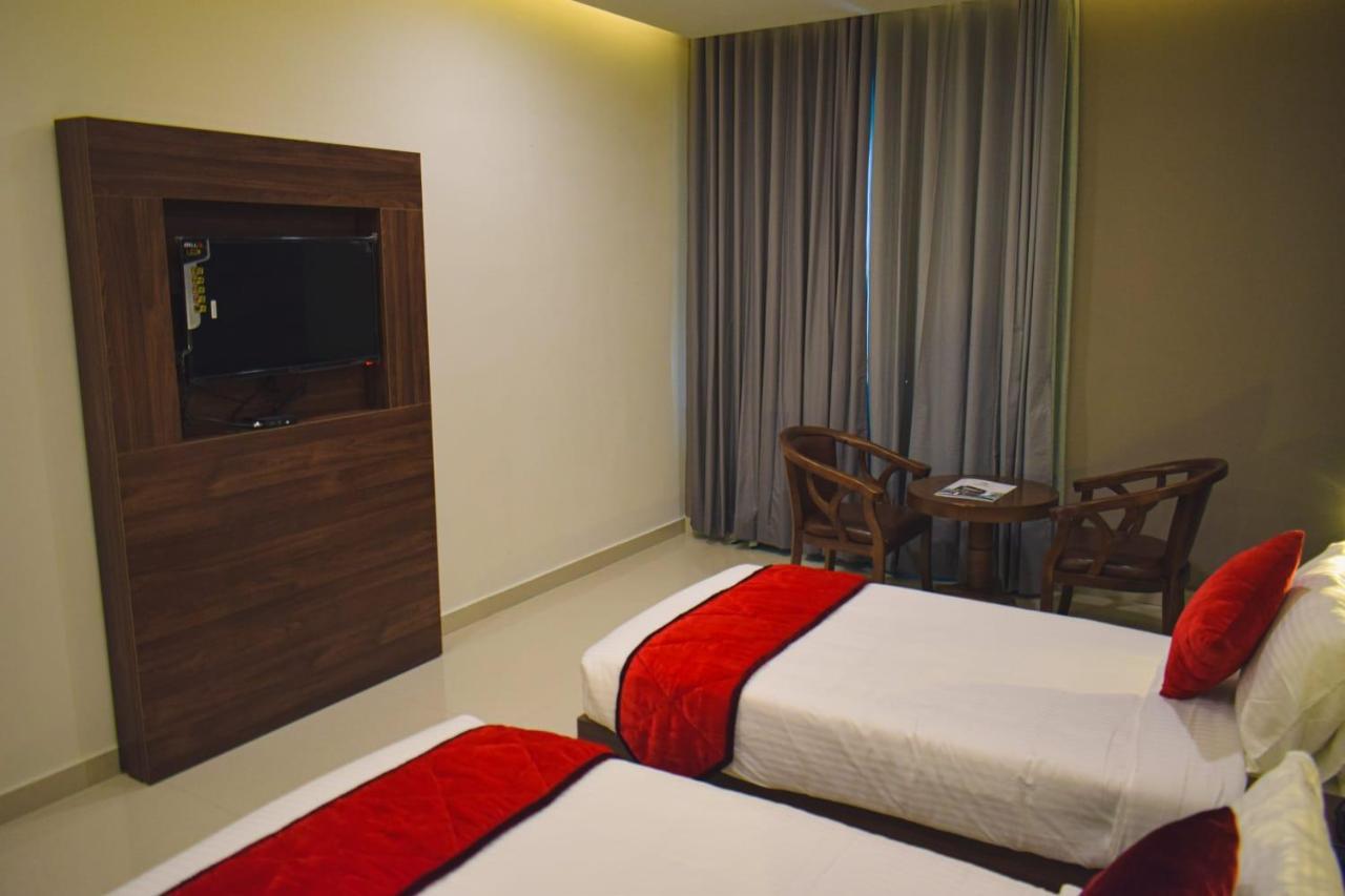 Pearl Palace Attingal 외부 사진